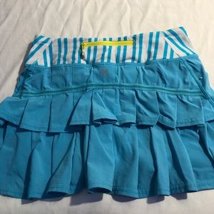 lululemon blue skirt